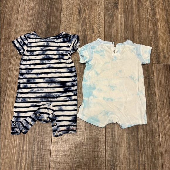 Splendid Baby Boys Soft Blue Short Sleeve Rompers Size 0-3 Months - Picture 2 of 3